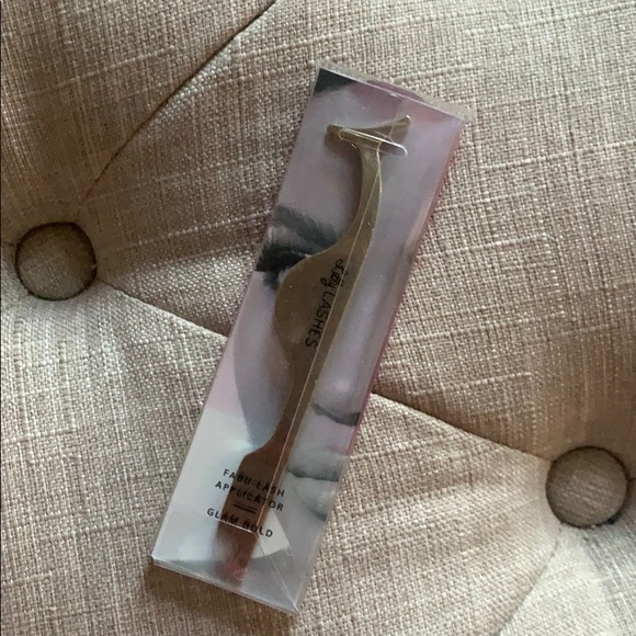 3 New Lilly Lashes - Picture 4 of 4